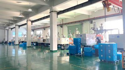 Shangyu ShengRuiSi Packaging Co.,Ltd línea de producción del fabricante