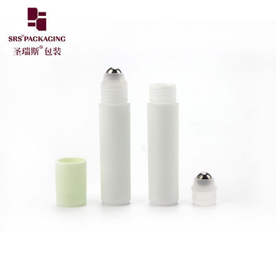 comprar Botella roll-on de plástico con bola de acero de 10 ml para esencia para el cuidado de la piel, color y logotipo personalizables Fabricación en línea