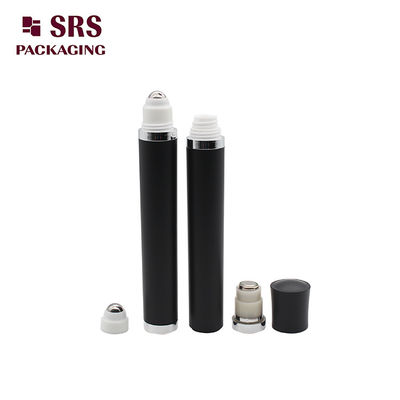 comprar Botella de rodillo vibratorio negro mate cosmético vacía de 10 ml para suero para ojos Fabricación en línea